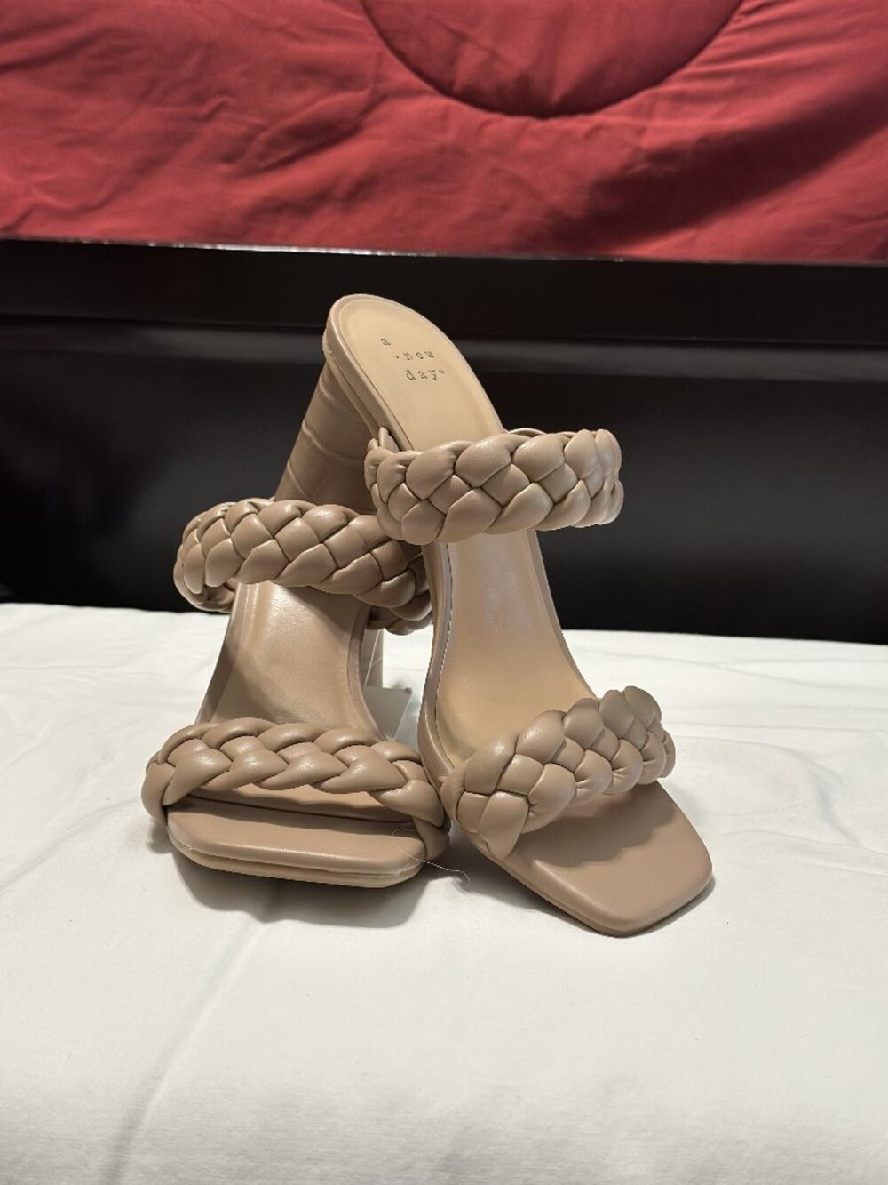 A New Day Women Size 7 Taupe Braided Shoe with Stacked Heel